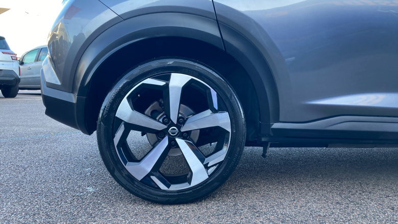 Nissan Juke 1.0 DiG-T Tekna 5dr Petrol Hatchback